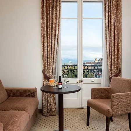 מלון Des Alpes ניון