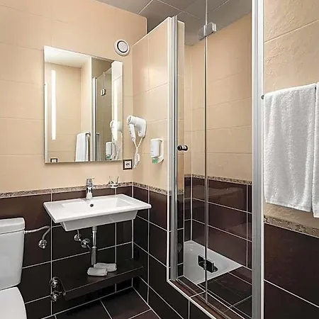 Szálloda Des Alpes 3*
